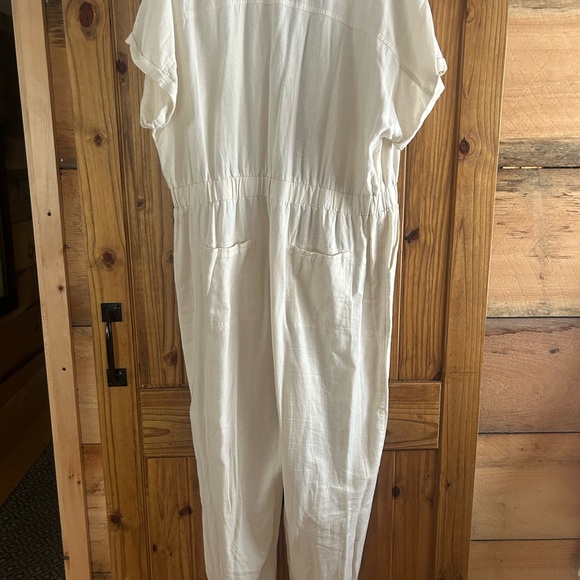 Universal Thread Cream Jumpsuit Relaxed Fit Linen - Picture 2 of 2